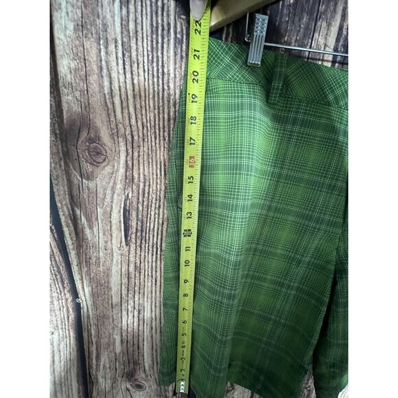 Under Armour Green Plaid Men Performance Golf Shorts Size 36 Bermuda - Picture 4 of 8